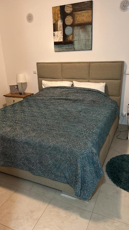 Amazing 2 Bedroom Apartment Near Beach With Pool Лагос Екстериор снимка