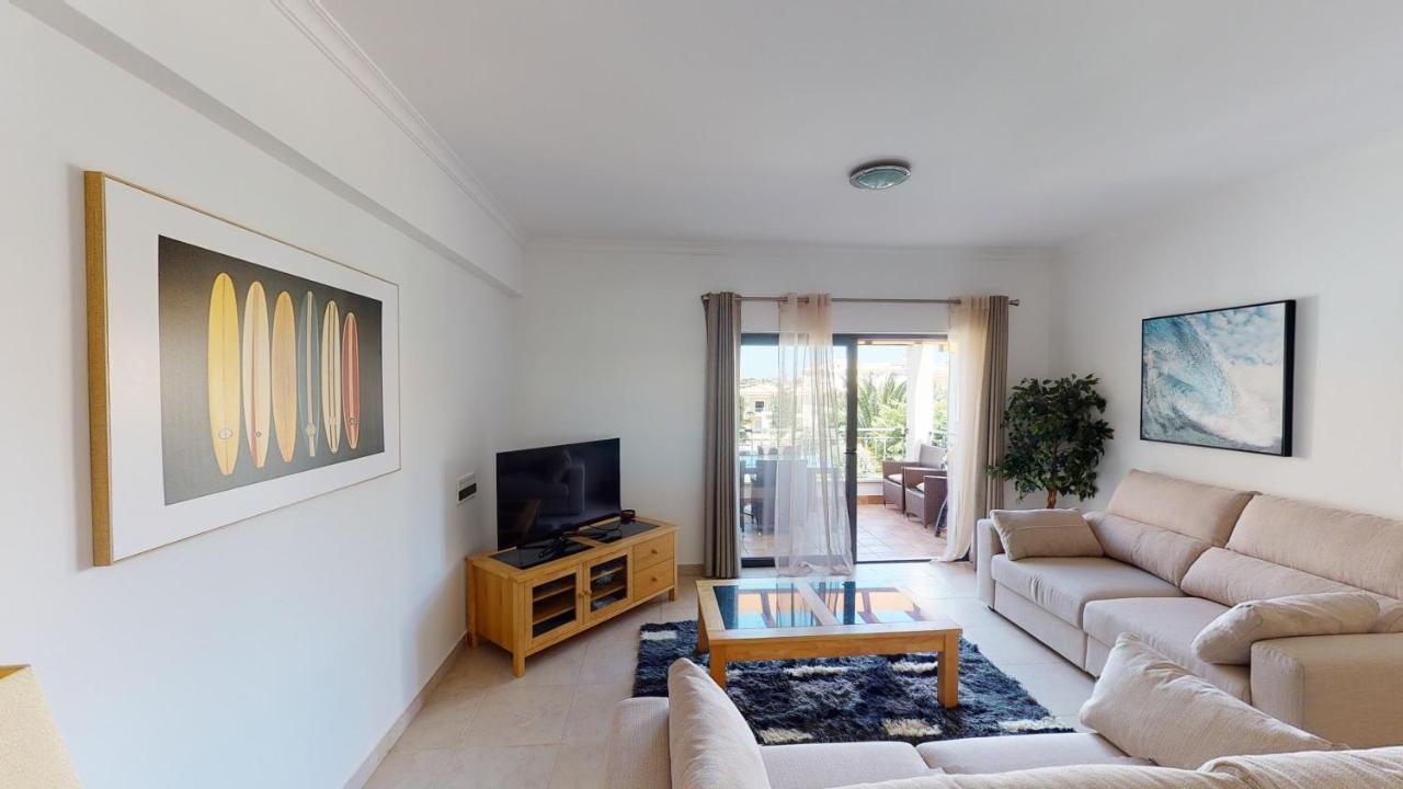 Amazing 2 Bedroom Apartment Near Beach With Pool Лагос Екстериор снимка